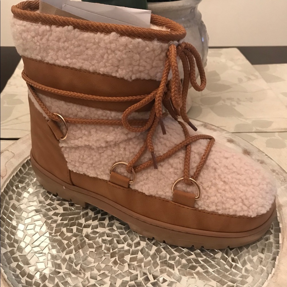 Cutee booties